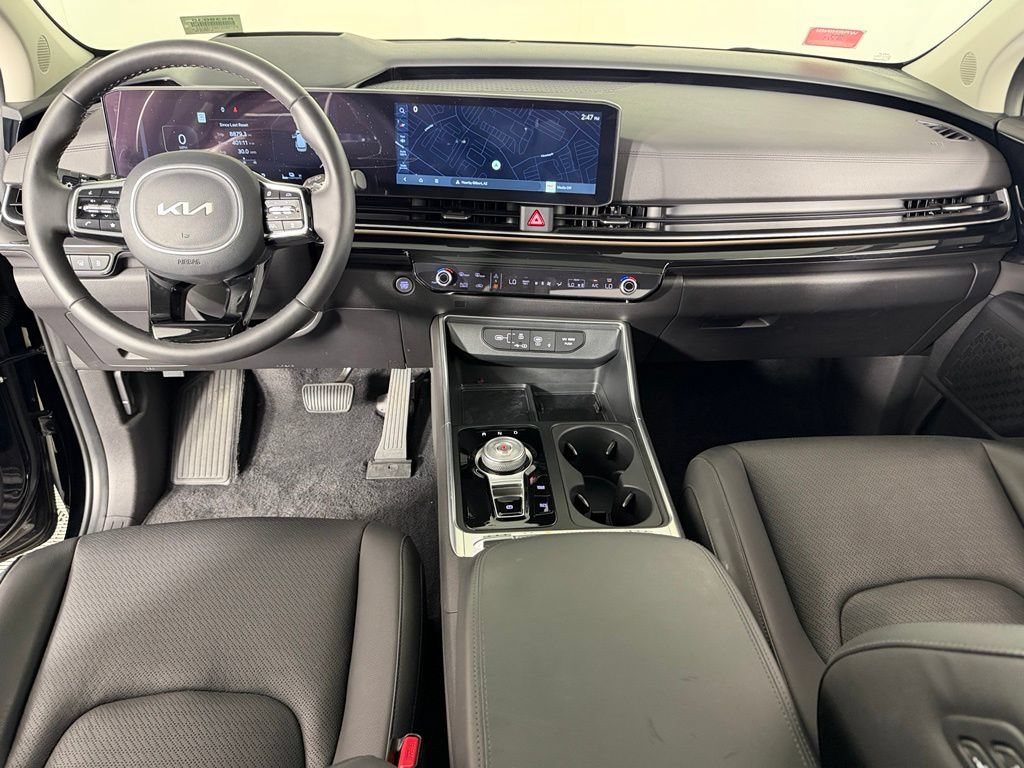 Used 2025 Kia Carnival SX Prestige FWD image 14