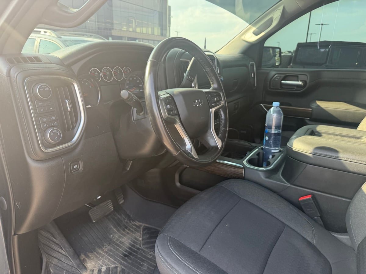 Used 2021 Chevrolet Silverado 1500 LT Trail Boss w/ Convenience Package II AWD/4WD image 5