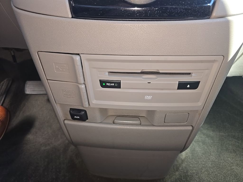 Used 2016 Honda Odyssey SE image 14