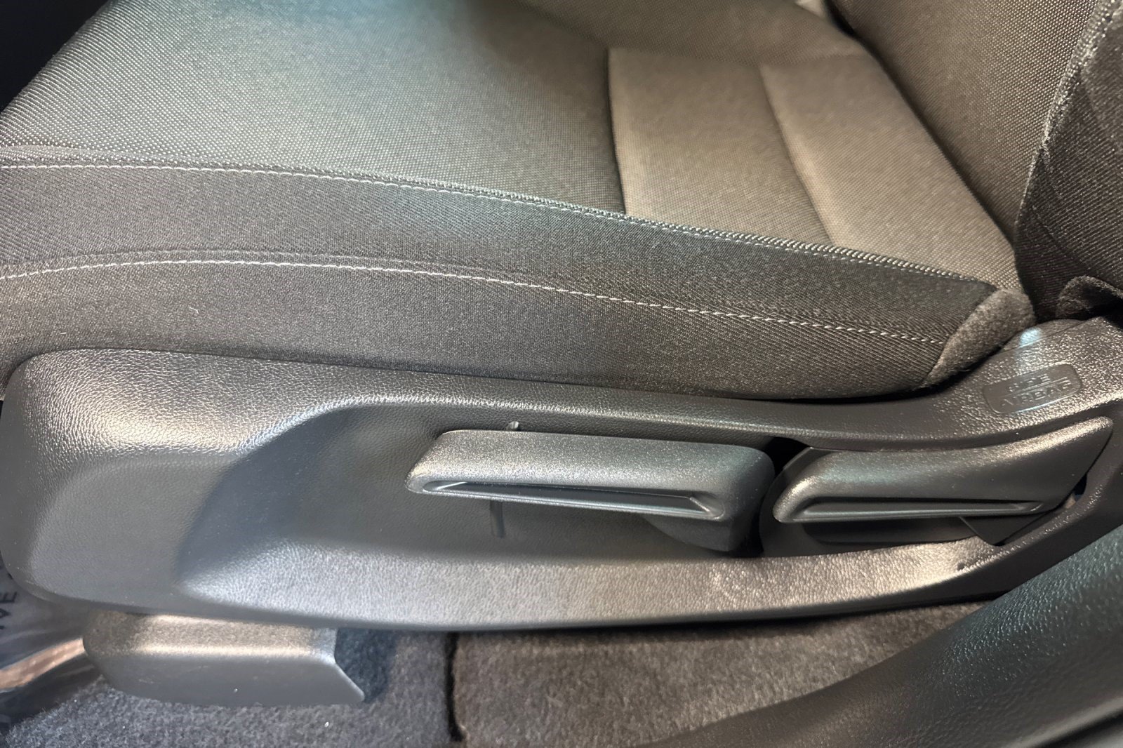 Used 2024 Honda CR-V LX image 15