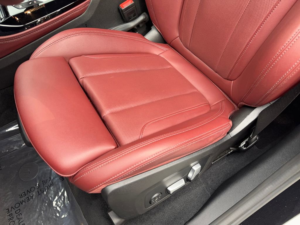 Used 2023 BMW X4 xDrive30i w/ Convenience Package image 28