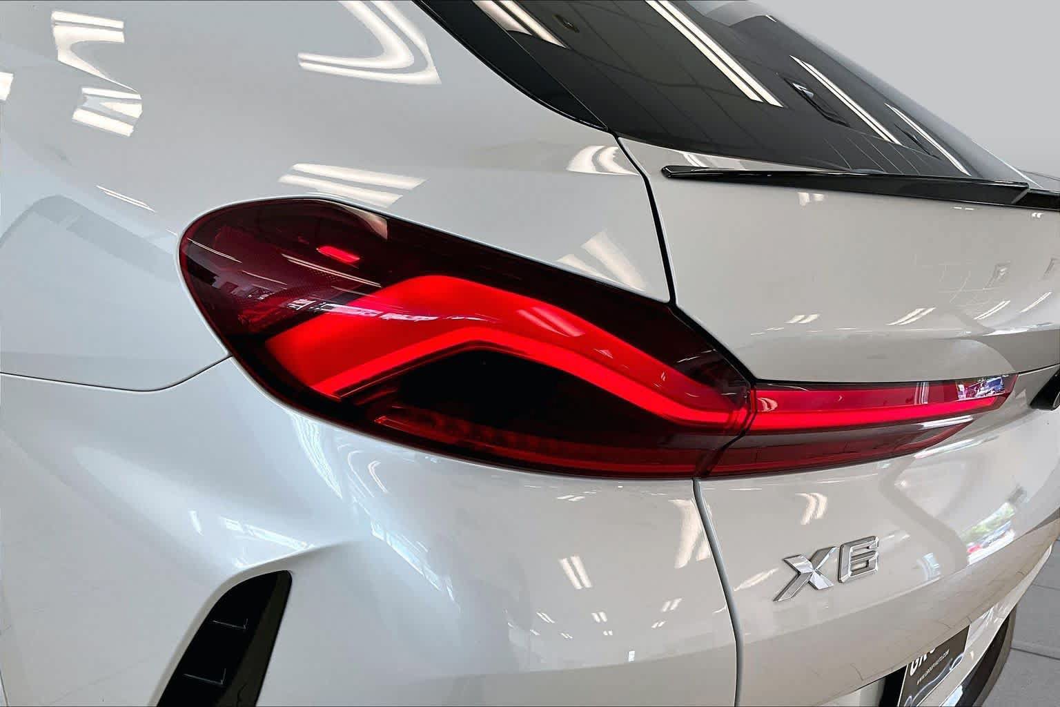 Used 2024 BMW X6 xDrive40i w/ Premium Package AWD/4WD image 28