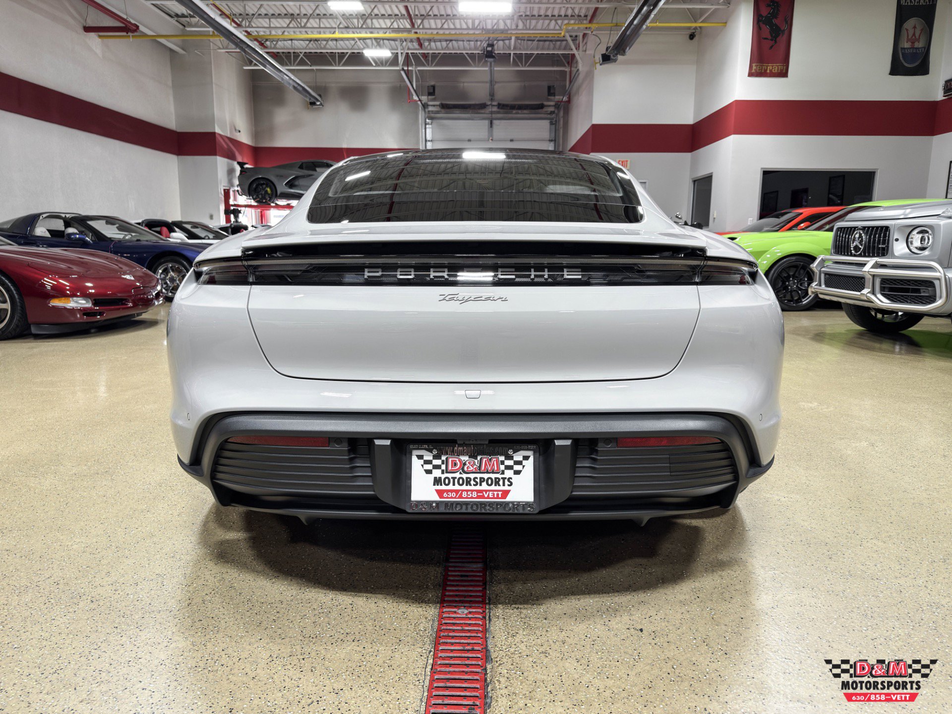 Used 2021 Porsche Taycan image 4