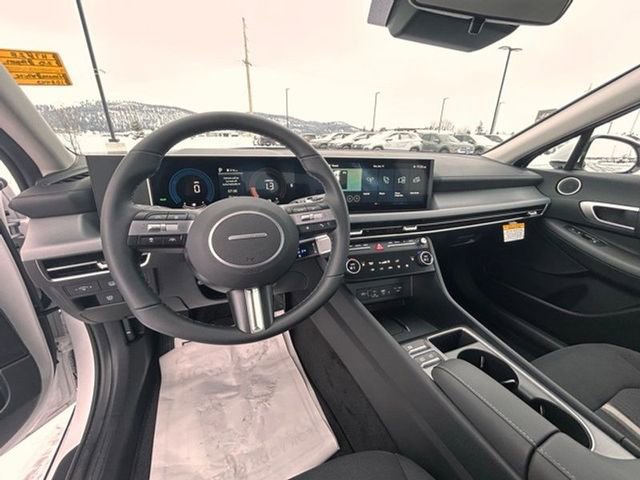 New 2025 Hyundai Sonata SEL FWD image 16