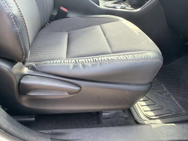 Used 2018 Toyota Highlander Plus FWD image 14