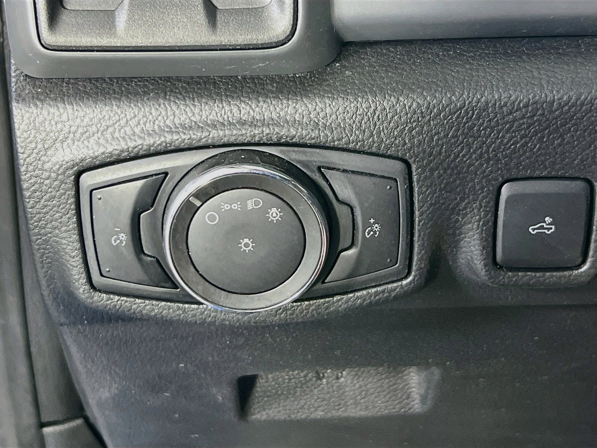 Used 2023 Ford Ranger XL RWD image 10