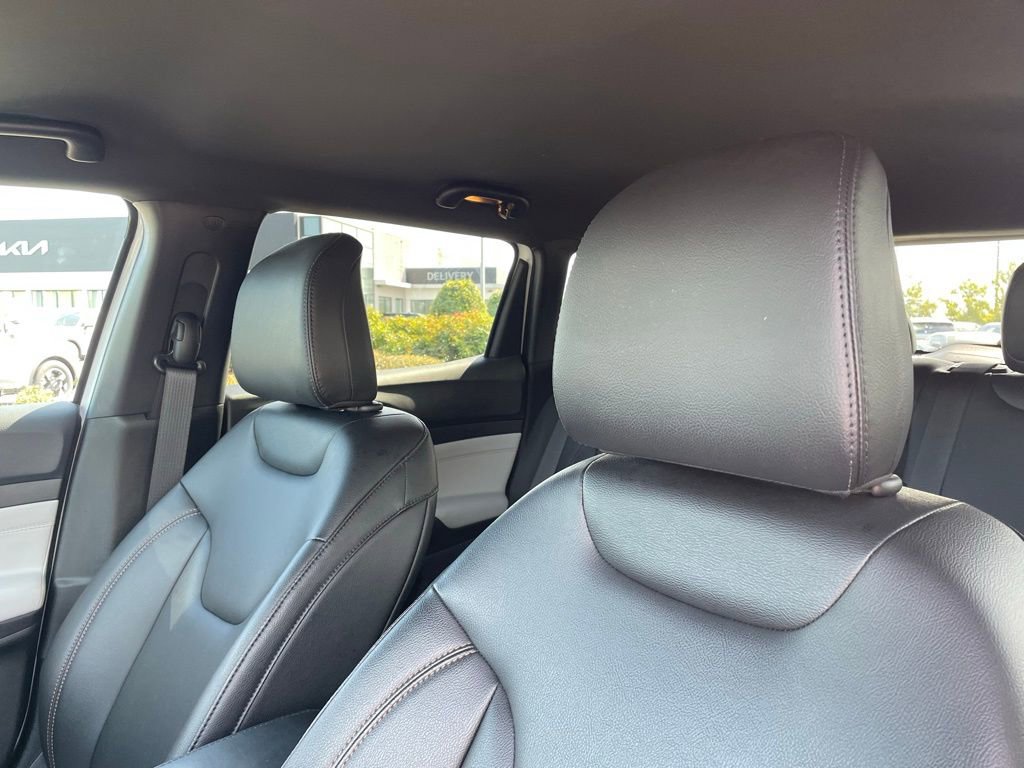 Used 2024 Jeep Compass Limited AWD/4WD image 23