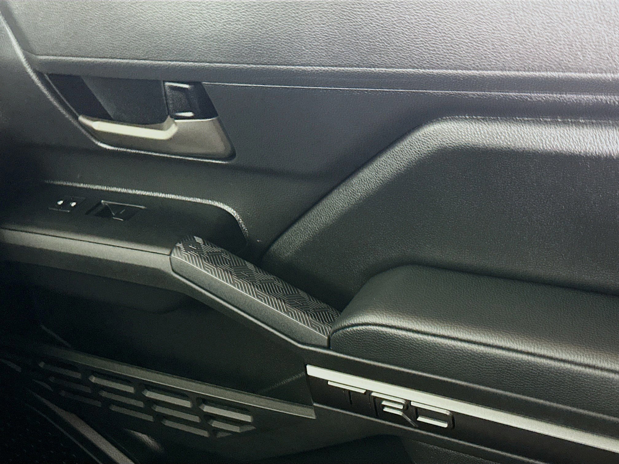 Used 2024 Toyota Tacoma TRD Off-Road w/ TRD Off Road Premium Package image 16