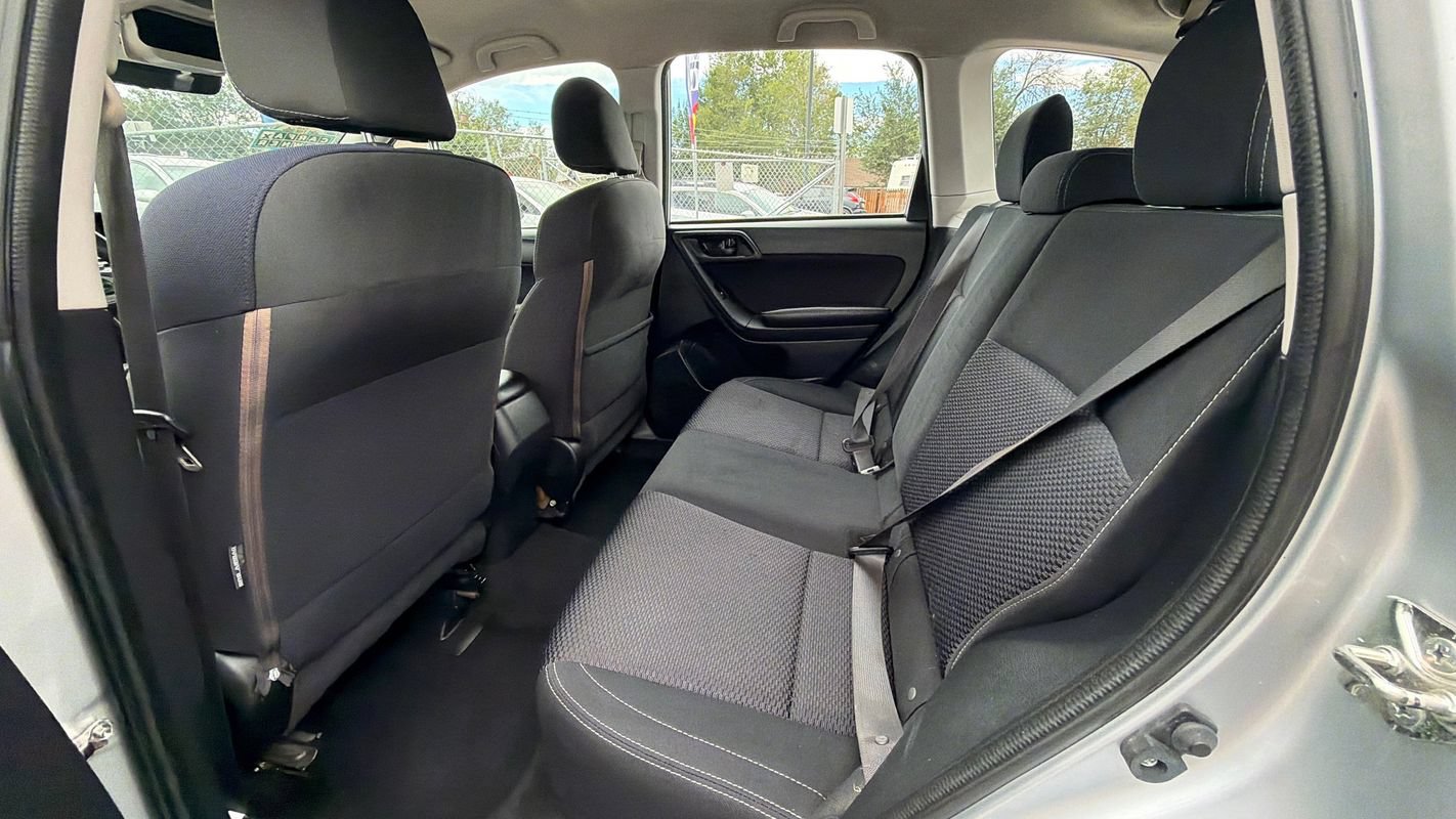 Used 2018 Subaru Forester 2.5i AWD/4WD image 18