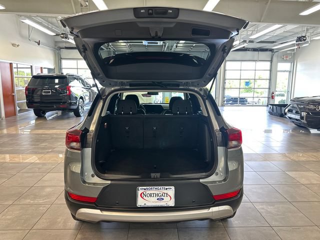 Used 2024 Chevrolet TrailBlazer LT w/ LT Cold Weather Package AWD/4WD image 24