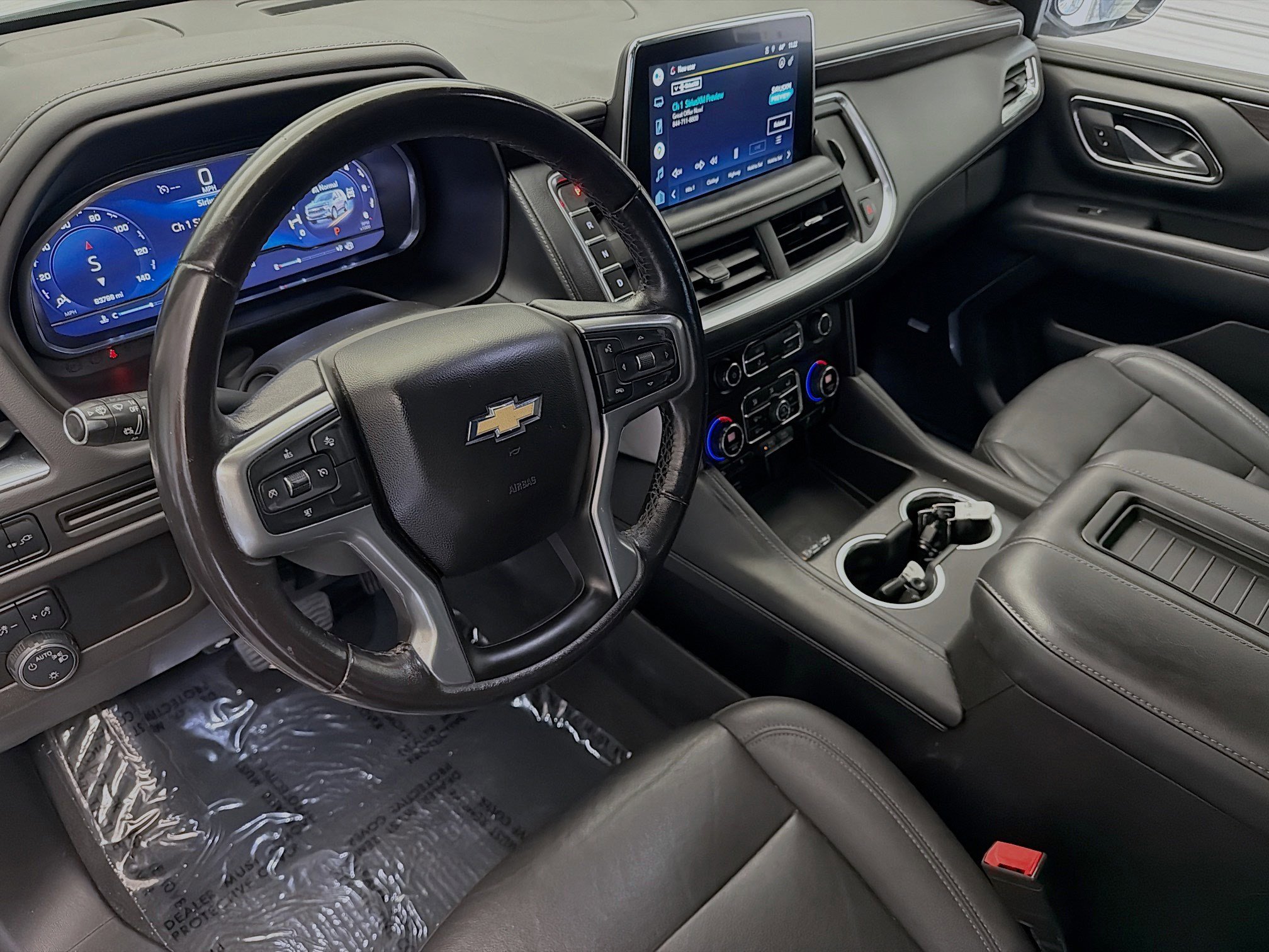 Used 2022 Chevrolet Suburban LT AWD/4WD image 7