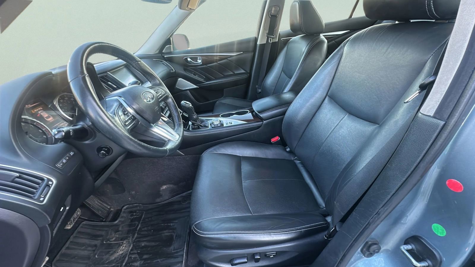 Used 2018 INFINITI Q50 Luxe w/ Sensory Package (Luxe) image 17