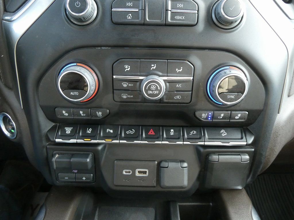 Certified 2022 Chevrolet Silverado 2500 LTZ w/ LTZ Premium Package image 26