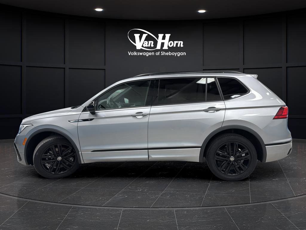 Used 2022 Volkswagen Tiguan SE R-Line image 6