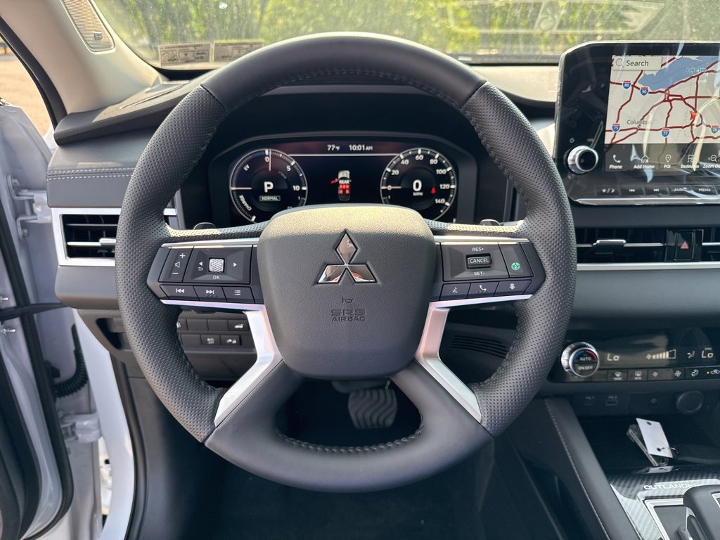 New 2025 Mitsubishi Outlander SE image 37