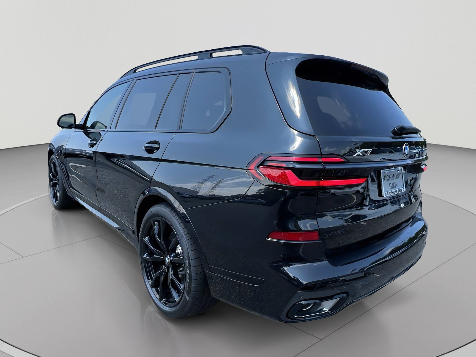 New 2027 BMW X7 xDrive40i w/ M Sport Package AWD/4WD image 3