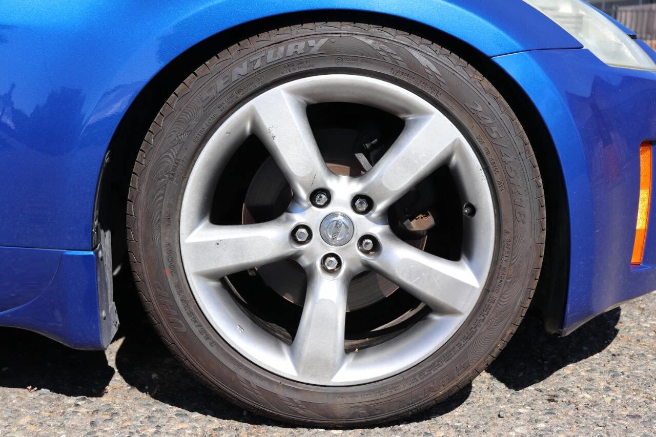 Used 2006 Nissan 350Z Enthusiast w/ (N93) Cargo Convenience Pkg RWD image 10