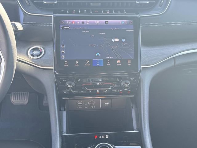 Used 2025 Jeep Grand Cherokee L Limited w/ Black Appearance Package image 28