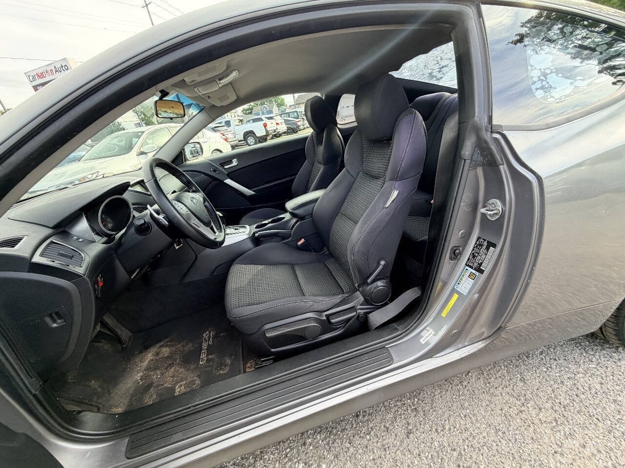 Used 2010 Hyundai Genesis 2.0T RWD image 48