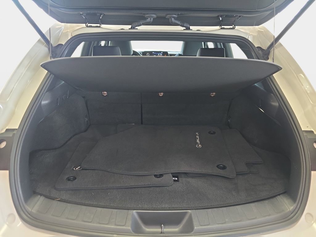Used 2021 Lexus UX 250h AWD/4WD image 30