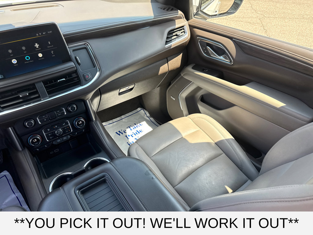 Used 2024 Chevrolet Suburban LT RWD image 29