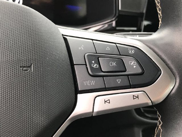 Used 2025 Volkswagen Taos S FWD image 9
