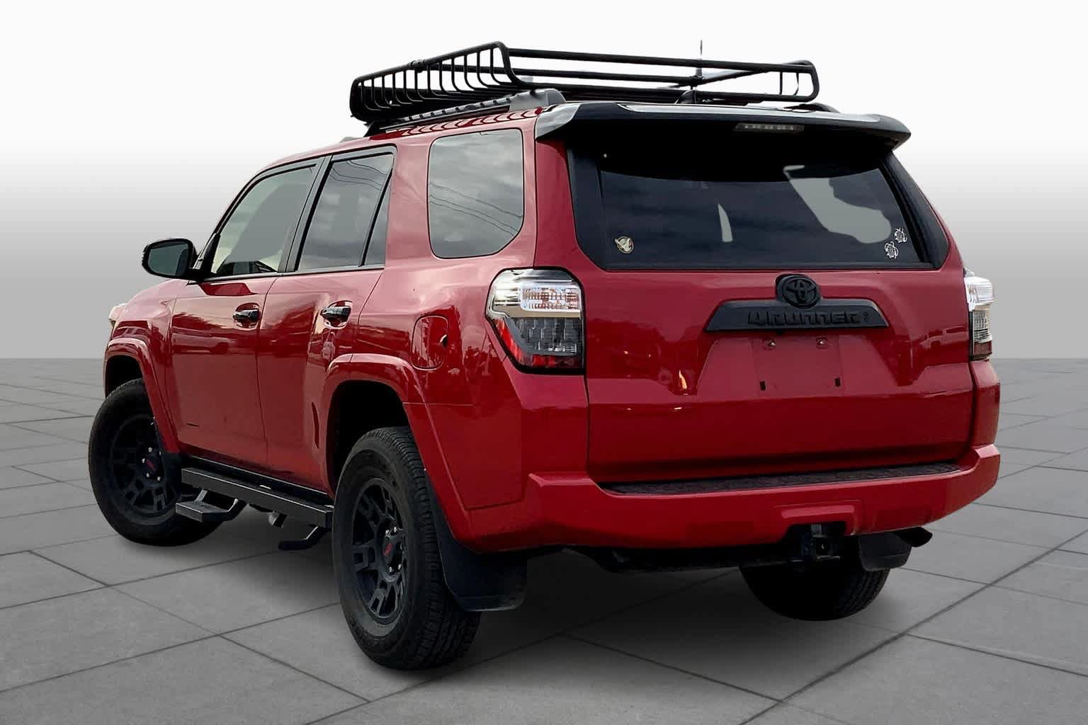 Certified 2021 Toyota 4Runner Venture w/ Moonroof Package AWD/4WD image 12