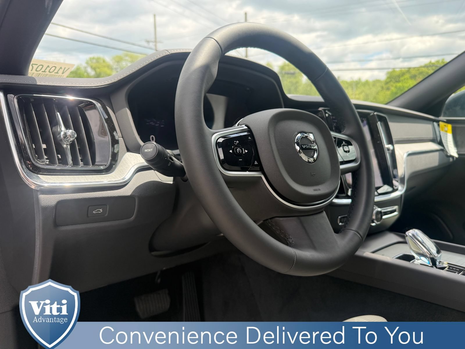 New 2026 Volvo V60 B5 Cross Country Ultra w/ Protection Package Premier AWD/4WD image 12