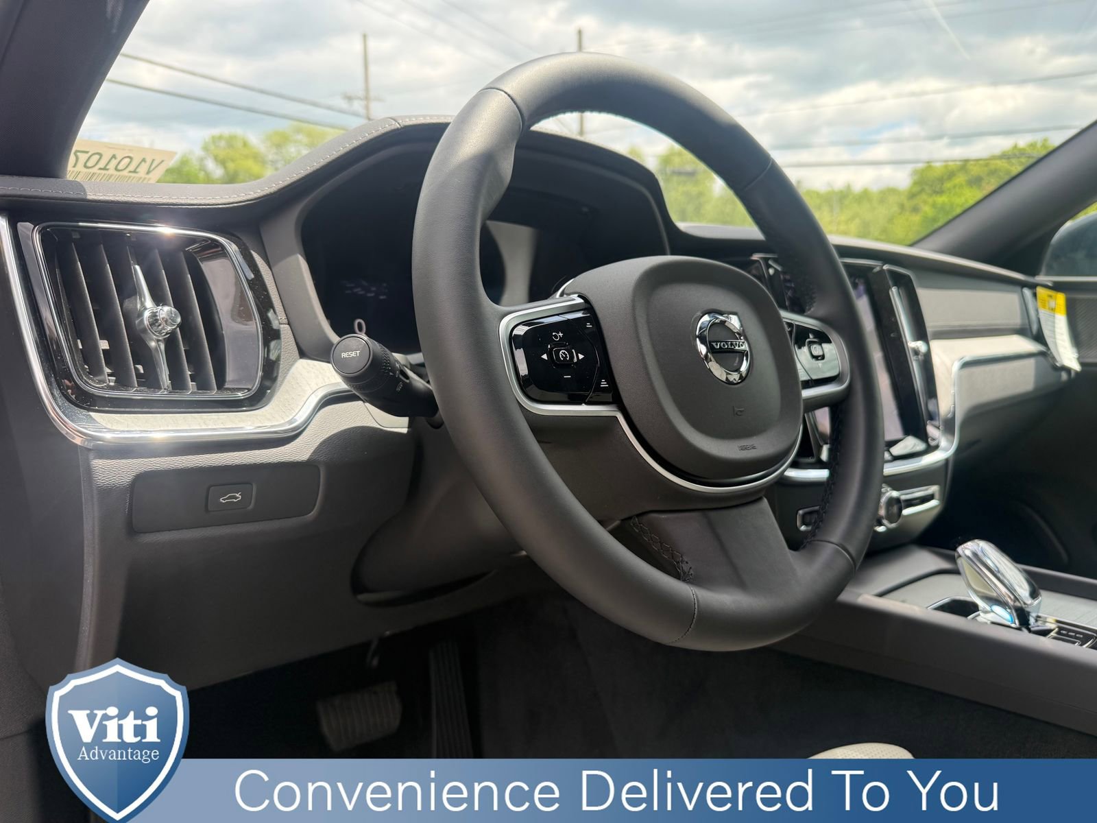 New 2026 Volvo V60 B5 Cross Country Ultra w/ Protection Package Premier AWD/4WD image 12