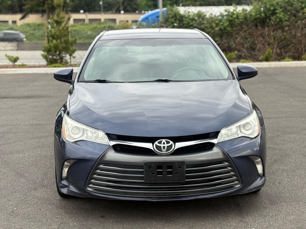 Used 2015 Toyota Camry LE FWD image 7