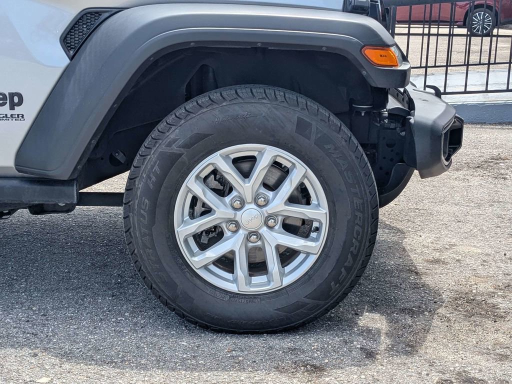 Used 2021 Jeep Wrangler Unlimited Sport AWD/4WD image 11