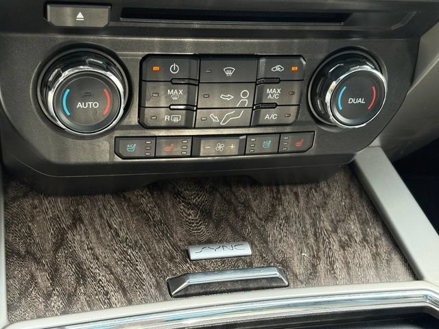 Used 2017 Ford F250 Lariat w/ Lariat Ultimate Package AWD/4WD image 22