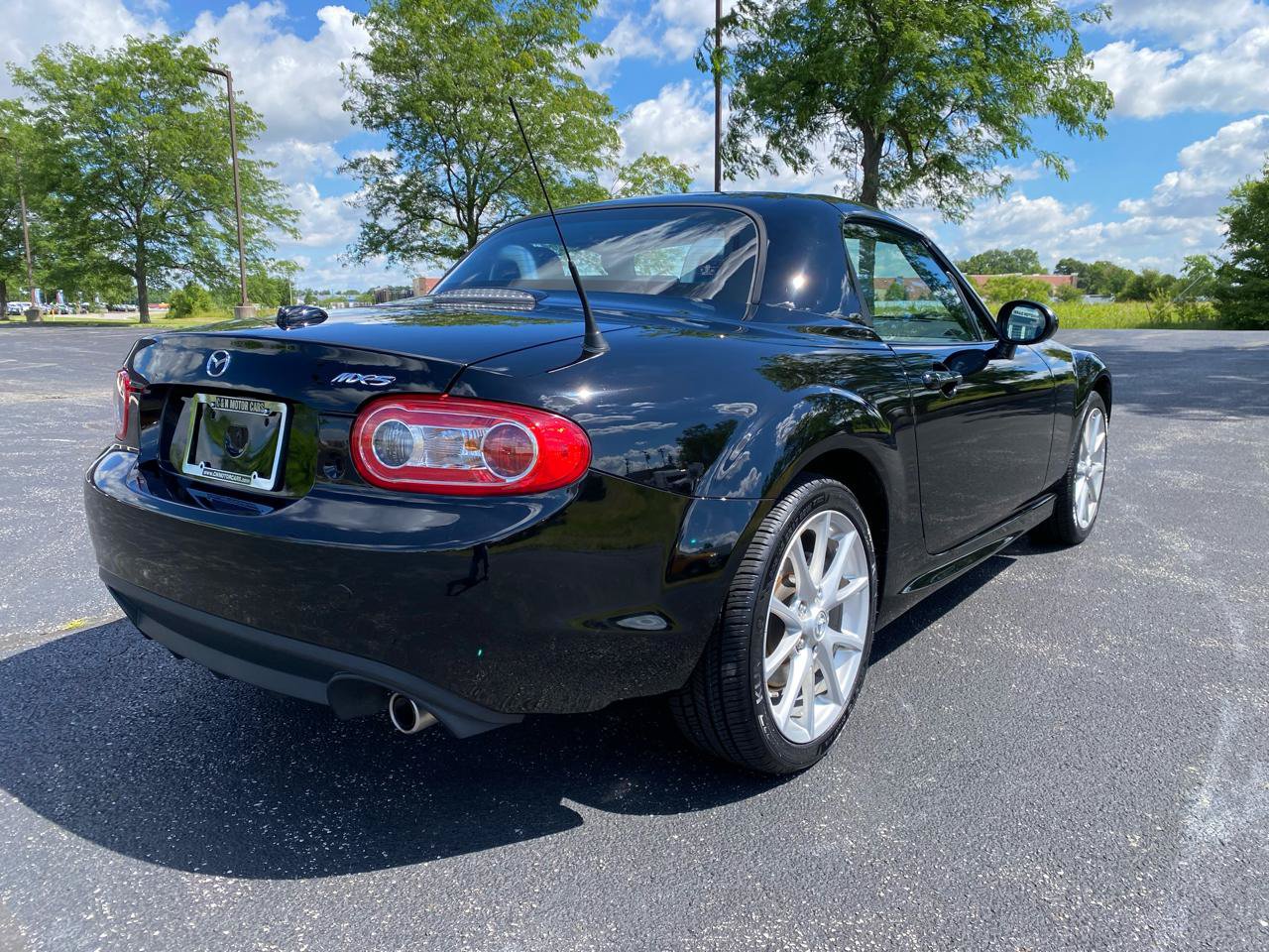 Used 2012 MAZDA MX-5 Miata Grand Touring w/ Premium Pkg RWD image 10