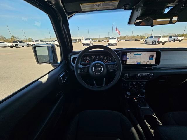 Used 2025 Jeep Gladiator Sport image 13