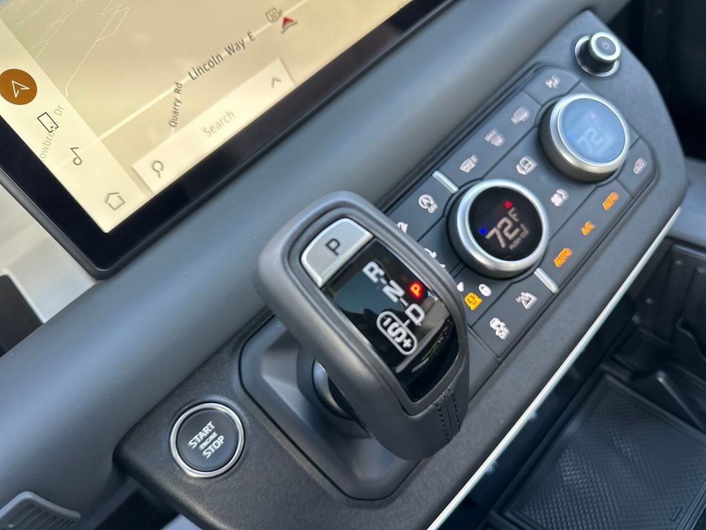 Used 2024 Land Rover Defender 110 S image 27