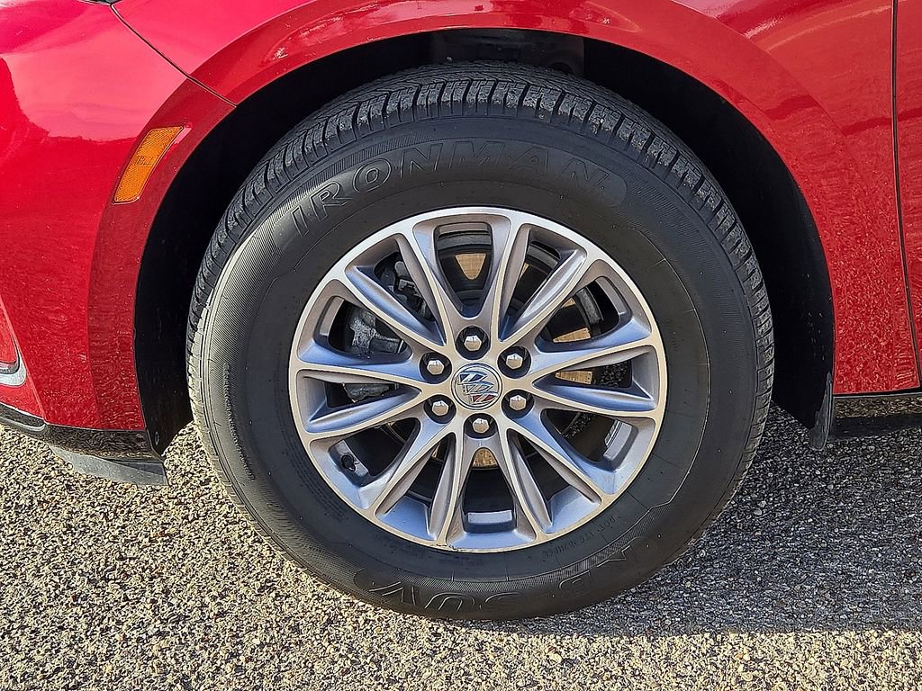 Used 2024 Buick Enclave Premium image 11