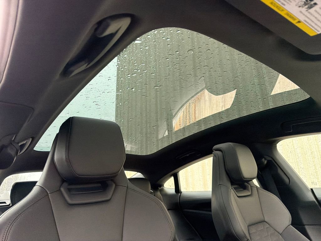 Used 2023 Audi e-tron GT Premium Plus image 15