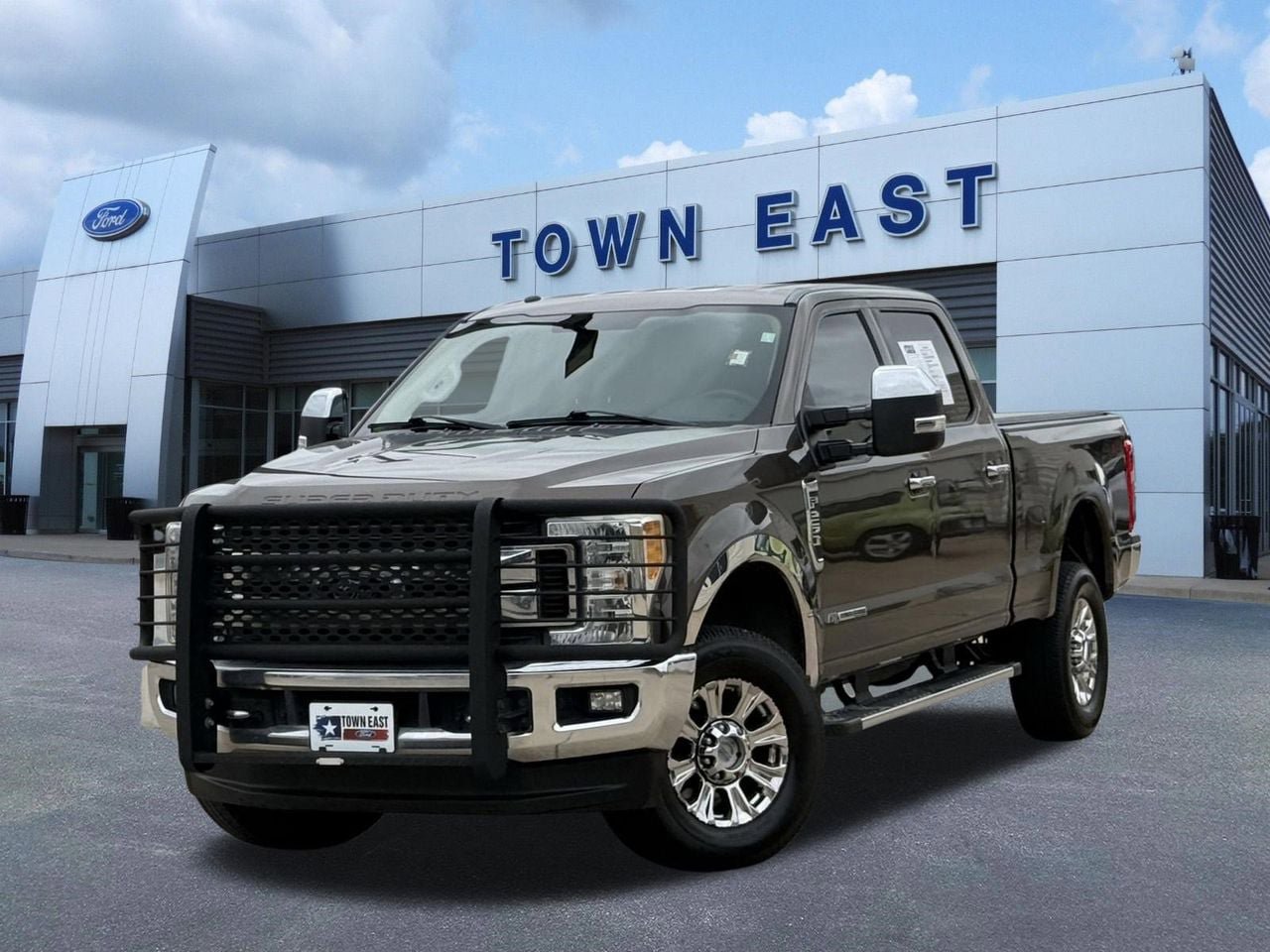Certified 2017 Ford F250 XLT w/ XLT Premium Package AWD/4WD image 1