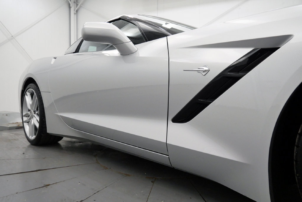 Used 2019 Chevrolet Corvette Stingray Coupe w/ 1LT RWD image 35