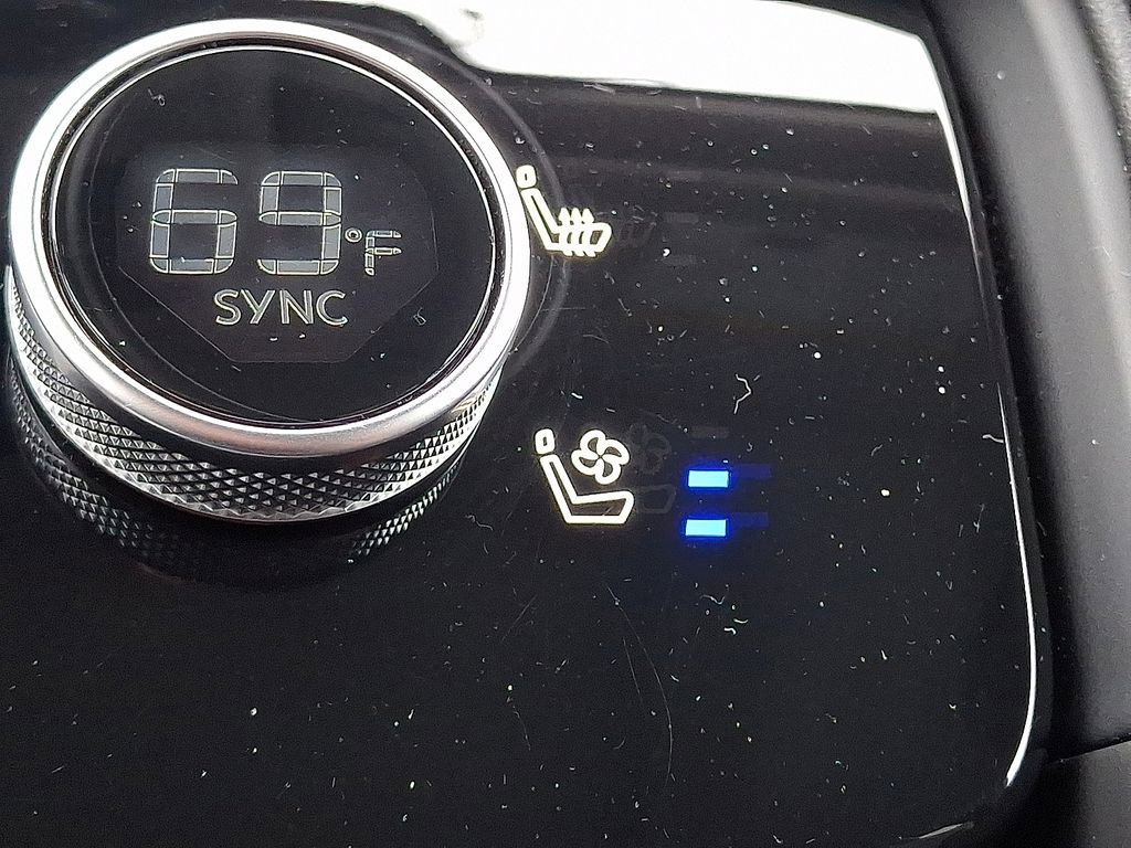 Used 2023 INFINITI QX60 Luxe image 17