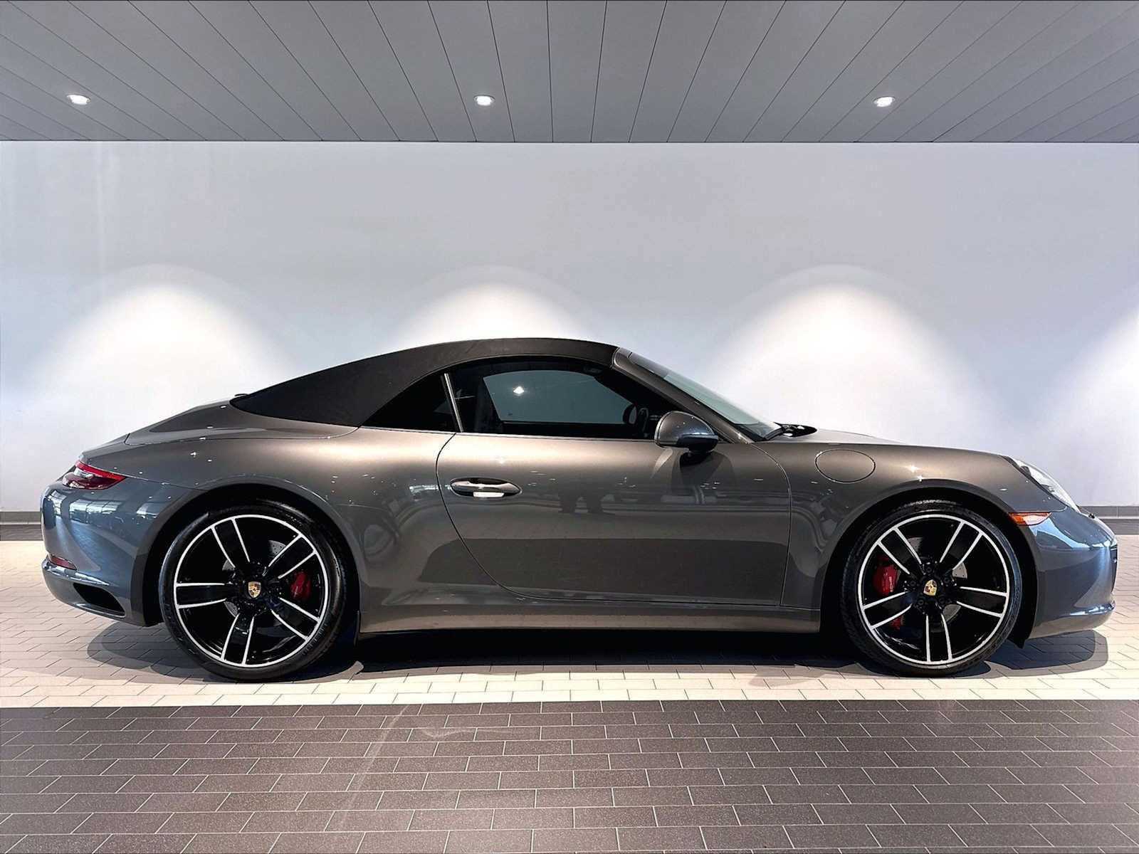 Used 2017 Porsche 911 Carrera S RWD image 12