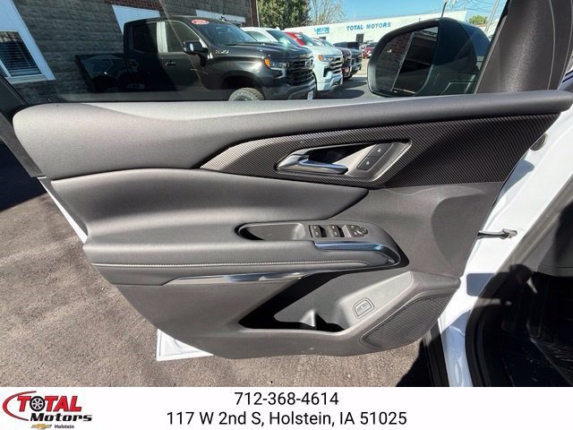 New 2027 Chevrolet Traverse Z71 w/ Driver Confidence Package AWD/4WD image 9