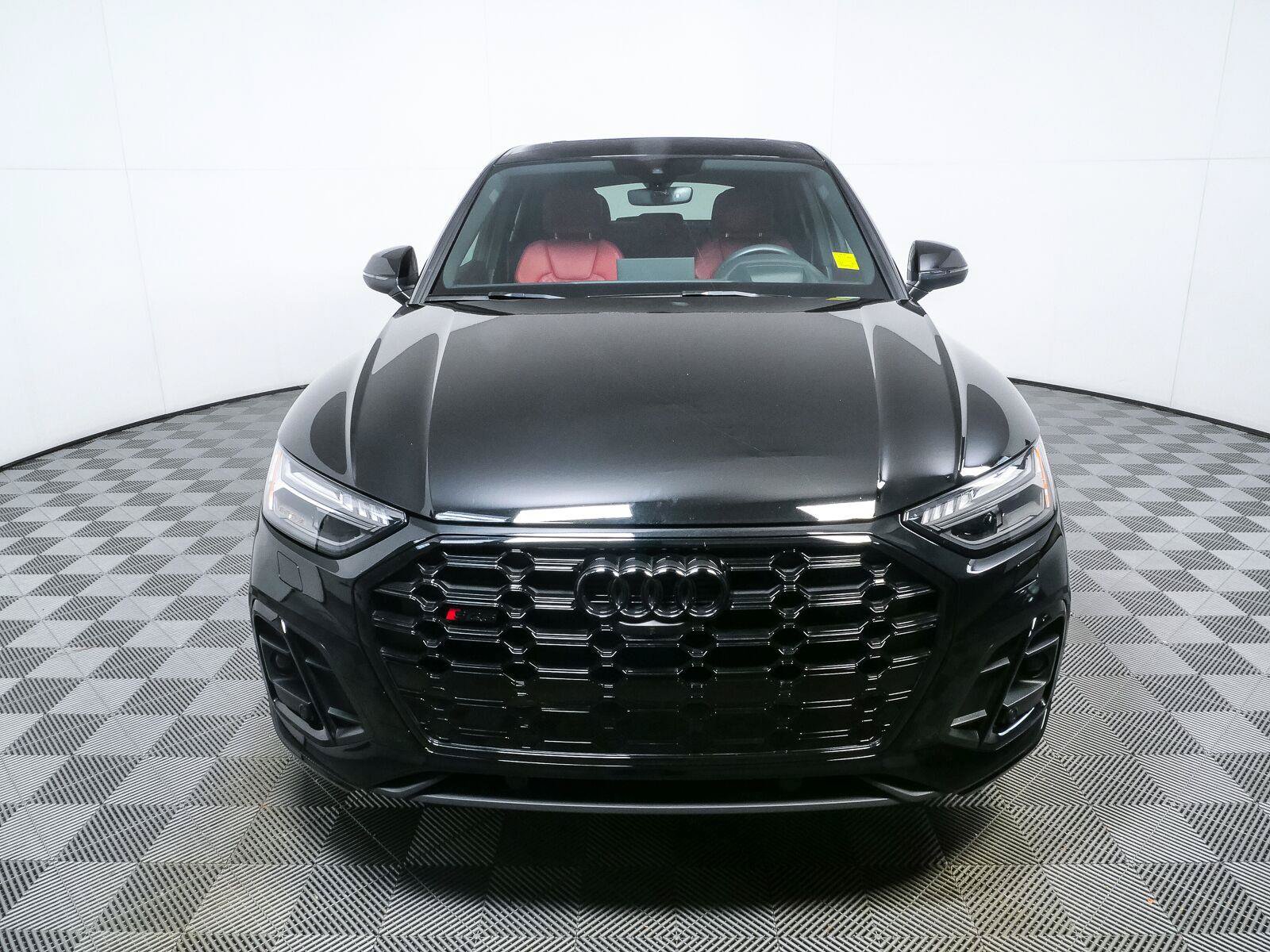 Used 2024 Audi SQ5 Prestige w/ Prestige Package AWD/4WD image 36