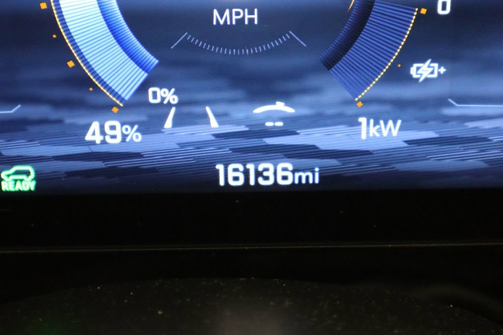 Used 2024 Chevrolet Blazer EV LT AWD/4WD image 37