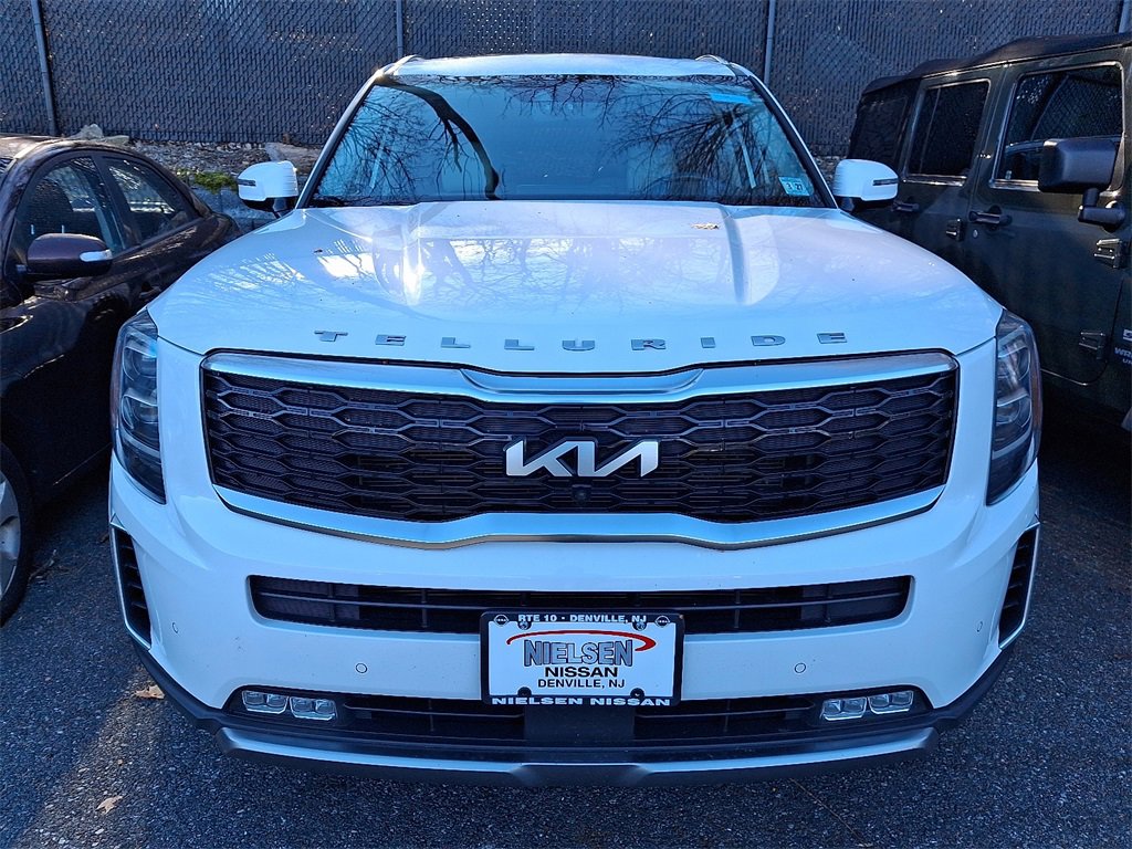 Used 2022 Kia Telluride SX w/ SX Prestige Package image 2