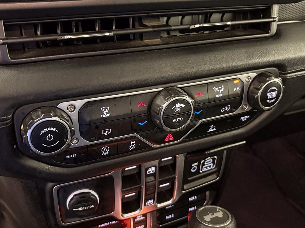 Used 2025 Jeep Wrangler Unlimited Rubicon AWD/4WD image 27