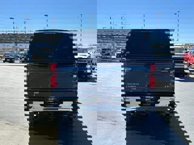 Used 2020 Chevrolet Silverado 3500 LTZ w/ LTZ Premium Package image 23