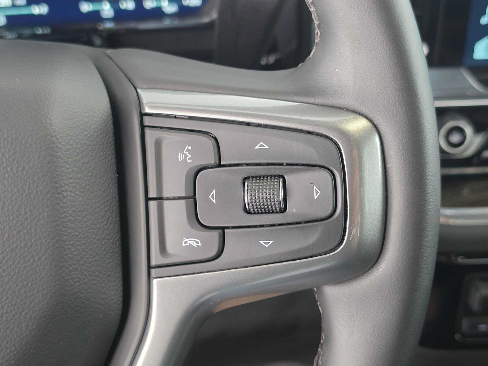 Used 2025 Chevrolet Silverado 1500 RST AWD/4WD image 29
