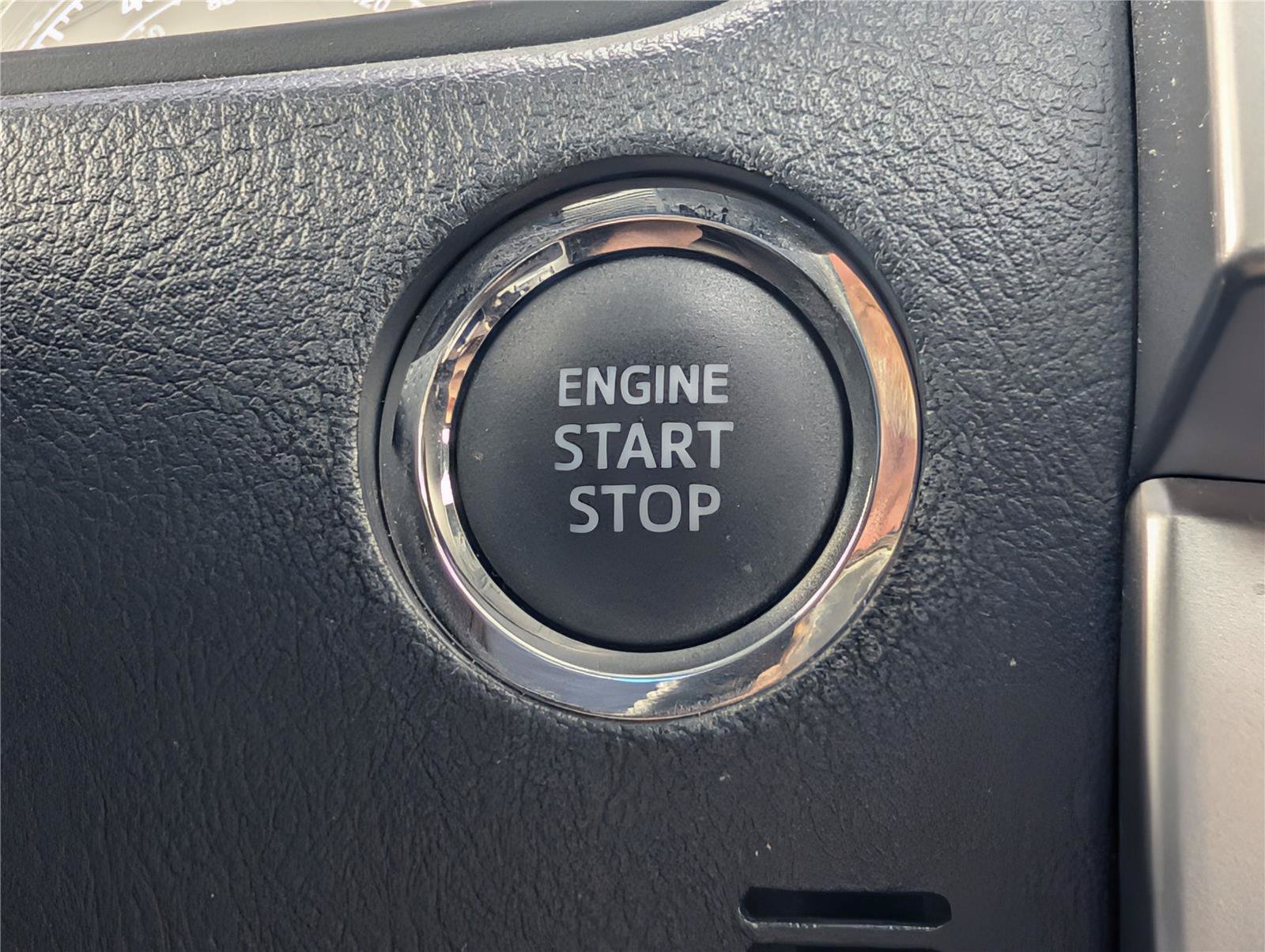 Used 2023 Toyota 4Runner Limited AWD/4WD image 27