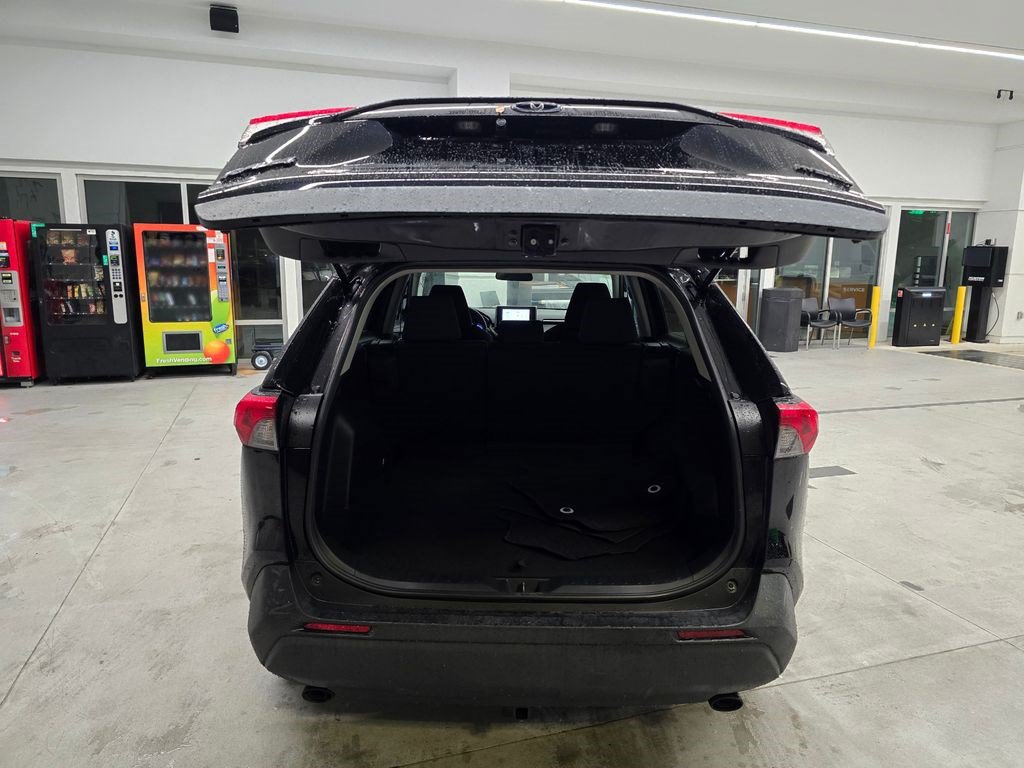 Used 2024 Toyota RAV4 AWD Hybrid image 35